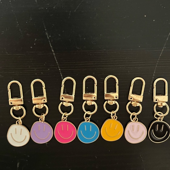 Set of Smiley Face Keychains - Picture 1 of 3